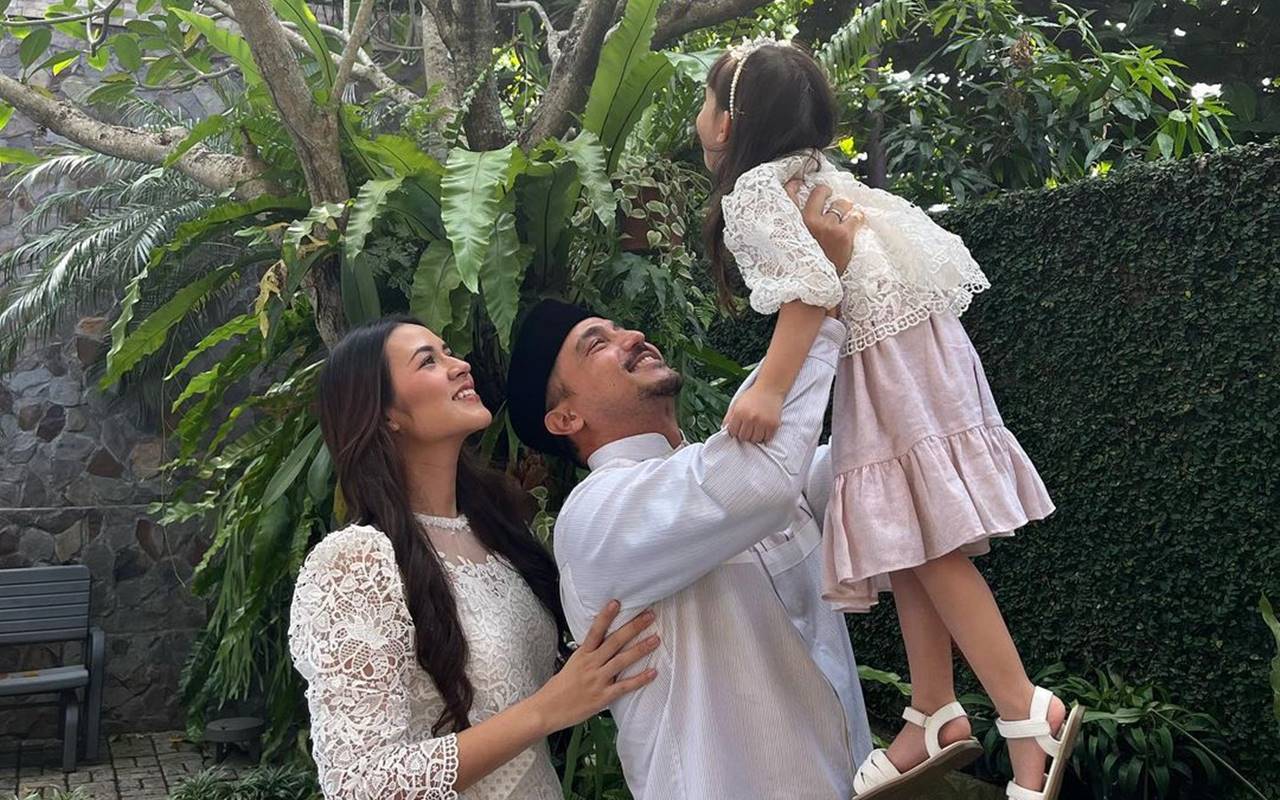 Raisa Buka Suara Soal Perceraian dengan Hamish Daud: Akan Asuh Anak Bersama Raisa Buka Suara Soal Perceraian dengan Hamish Daud: Akan Asuh Anak Bersama