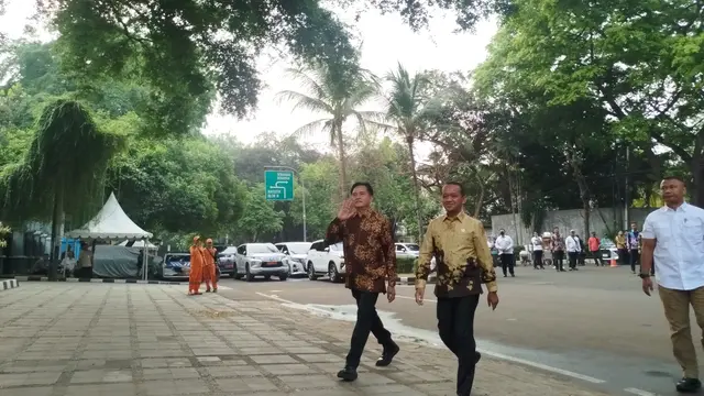 Bahlil Lahadalia Merapat ke Kediaman Prabowo di Kertanegara, Ada Apa? Bahlil Lahadalia Merapat ke Kediaman Prabowo di Kertanegara, Ada Apa?
