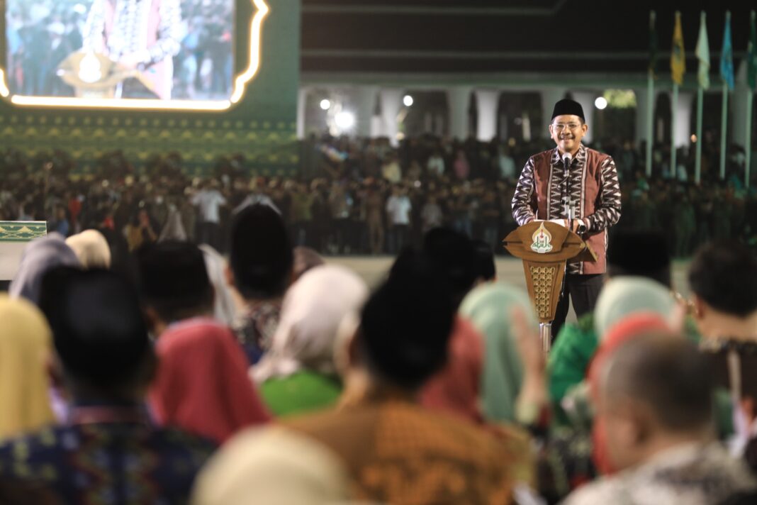 Tutup STQH Nasional, Kemenag Ajak Warga Amalkan dan Hayati Al-Qur'an. Tutup STQH Nasional, Kemenag Ajak Warga Amalkan dan Hayati Al-Qur'an.