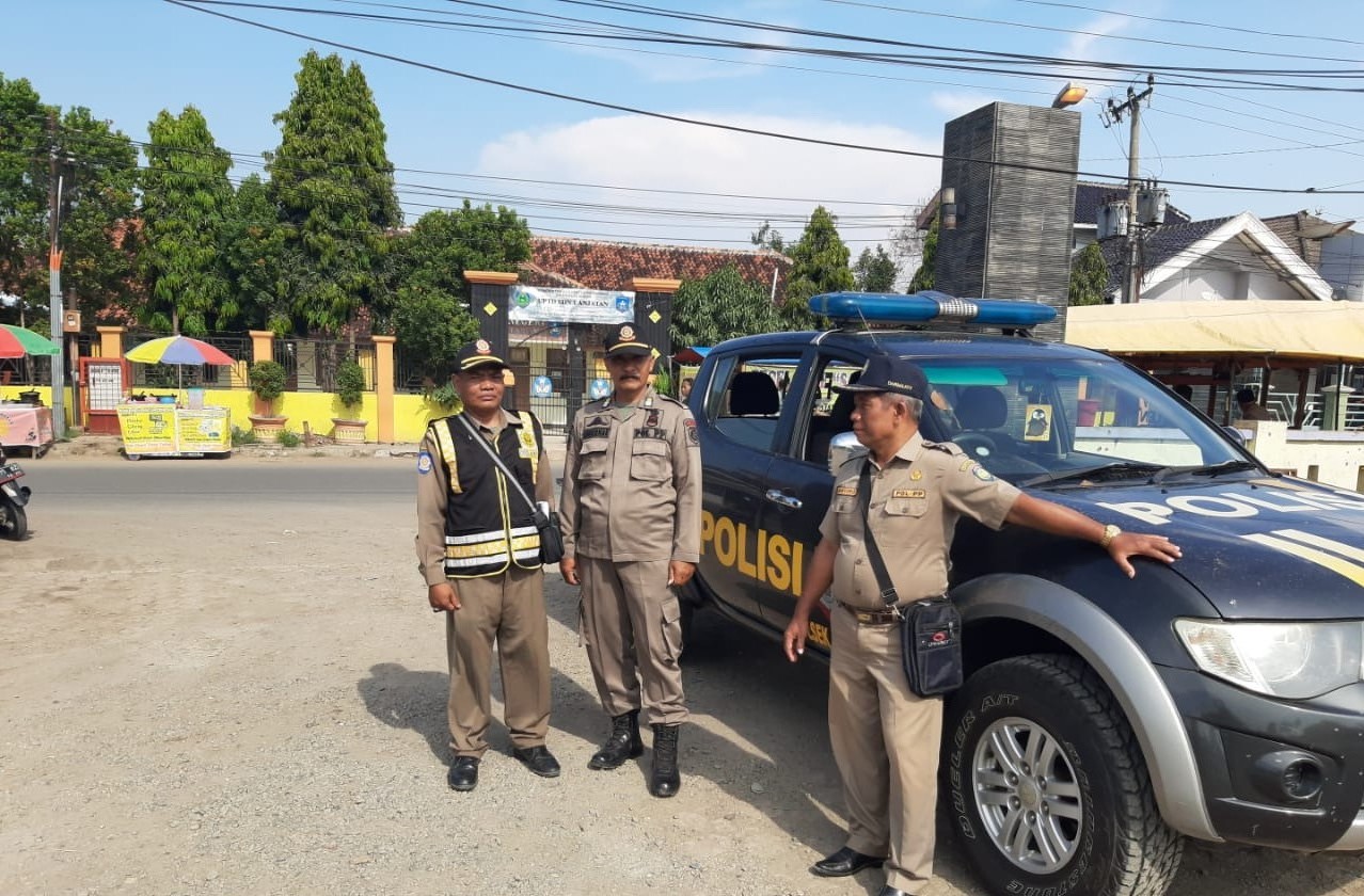 Polri Awasi Lokasi Perbelanjaan Polri Awasi Lokasi Perbelanjaan