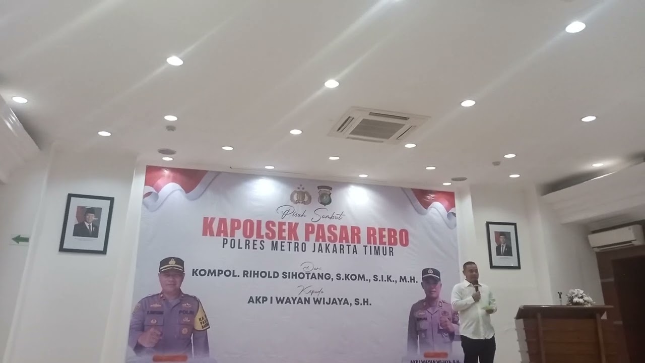 Poster Pendukung Delpedro Dkk Direbut Aparat Viral, Begini Kata Kapolsek Pasar Minggu Poster Pendukung Delpedro Dkk Direbut Aparat Viral, Begini Kata Kapolsek Pasar Minggu