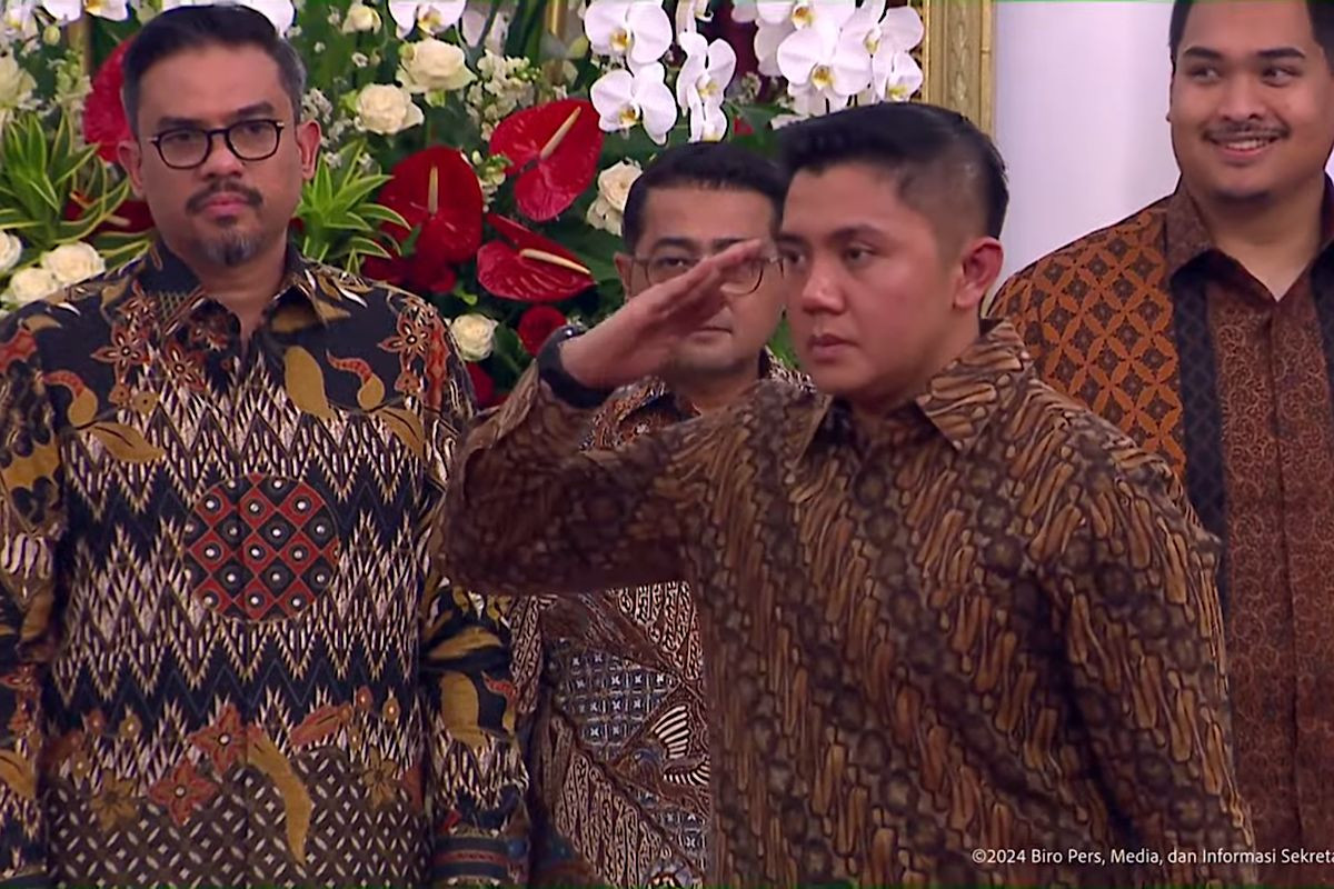 Tingkat Kepuasan Kinerja Tinggi, Nama Seskab Teddy Muncul di Survei Poltracking Tingkat Kepuasan Kinerja Tinggi, Nama Seskab Teddy Muncul di Survei Poltracking