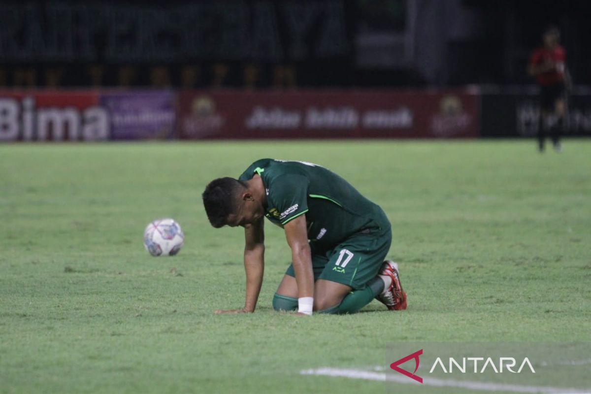 Persebaya Kalah Di Kandang, Pertahanan Macan Kemayoran Dipuji