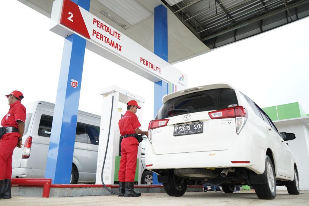 Salurkan BBM ke Pelosok RI, Pertamina Patra Niaga Jaga Ketahanan Energi Nasional Salurkan BBM ke Pelosok RI, Pertamina Patra Niaga Jaga Ketahanan Energi Nasional