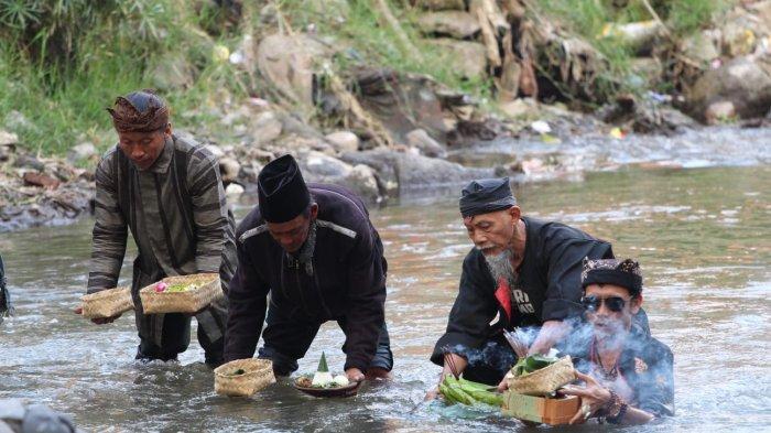 Sejarah Mbah Hasan Dikromo Grampangsari-Sonopinggir: Menelusuri Jejak Sang Perintis di Tepi Sungai Brantas