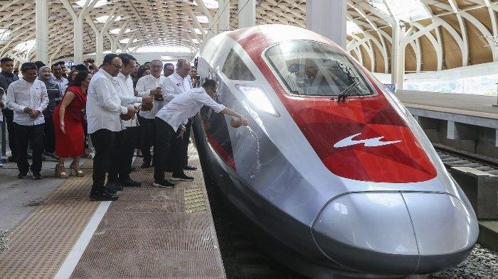Tanpa APBN, Kereta Cepat Whoosh Harus Untung demi Bayar Utang.