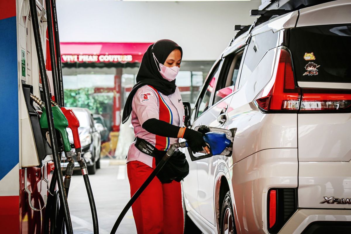 Harga BBM Pertamina Naik Mulai Hari Ini 1 Desember 2025, Pertamax Jadi Rp12.750 per Liter.