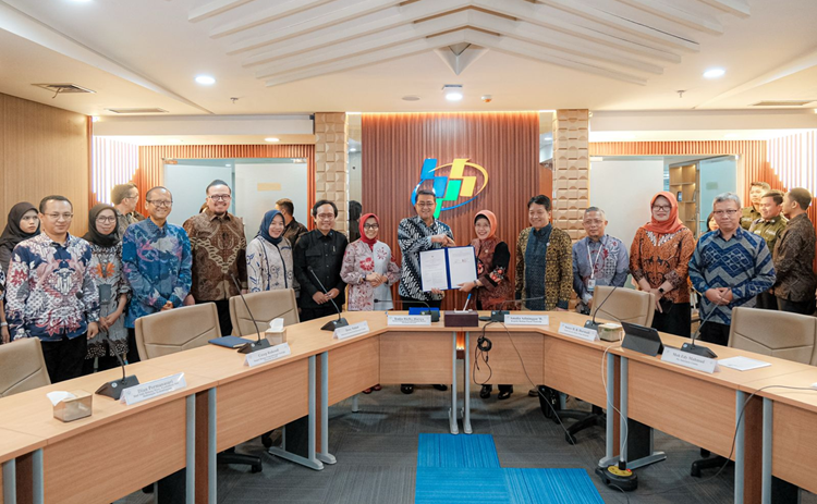 Kemenparekraf-Kadin Teken MoU Perkuat Sektor Ekonomi Kreatif