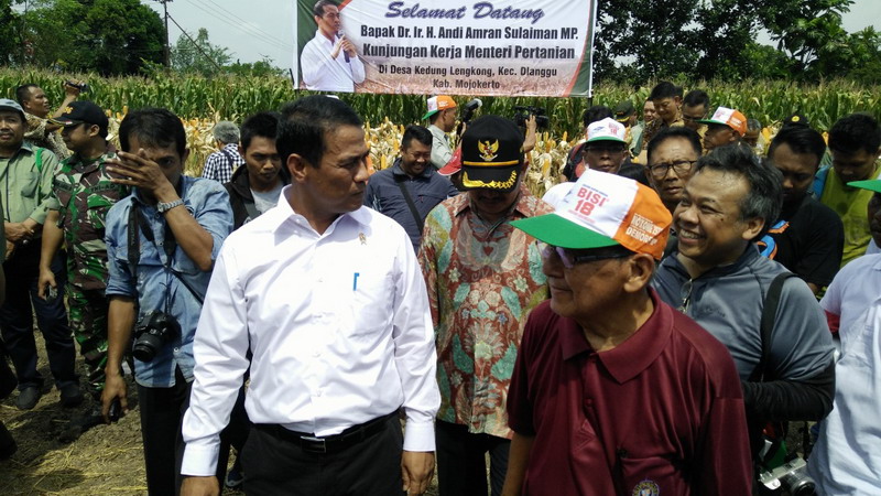 Mentan Pecat Pegawai Kementan Pungli Rp600 Juta, Modusnya Palak Petani : Media Nganjuk