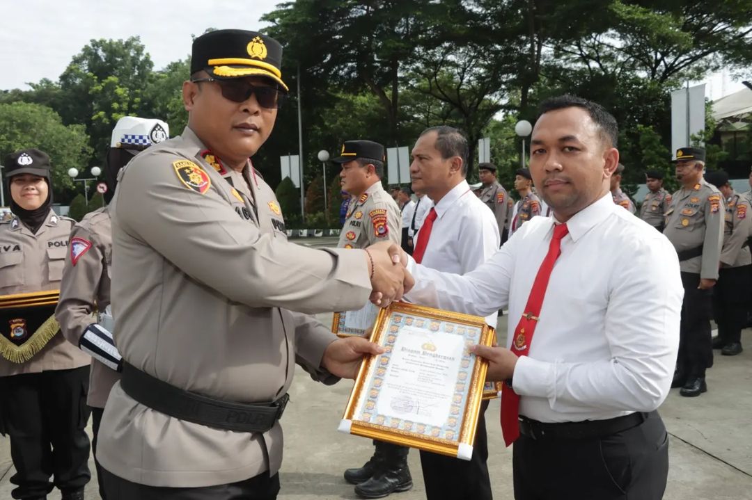 Luar Biasa! Berhasil Ungkap Kasus Pembunuhan dan Perampasan Motor, 31 Personel Terima Penghargaan