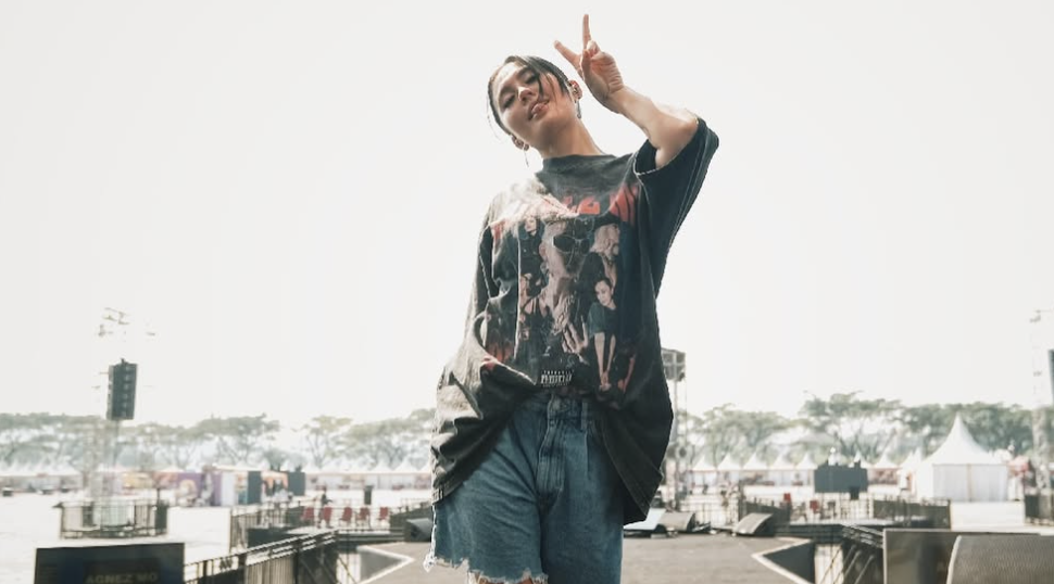 Agnez Mo Digugat Rp4,9 Miliar soal Hak Cipta Lagu Bilang Saja