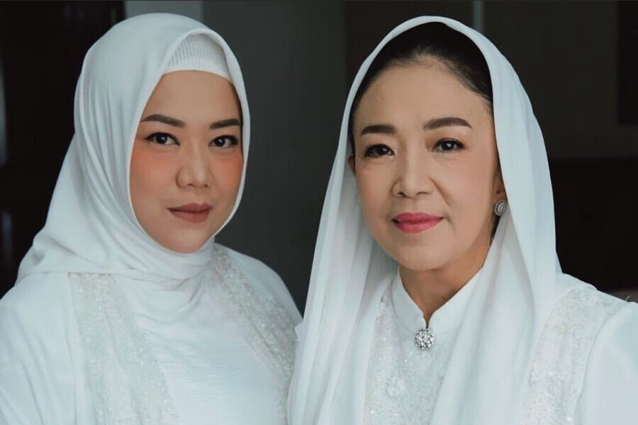 Ungkap Rasa Rindu, Raisa Unggah Foto-Foto Kenangan Bersama Sang Ibu