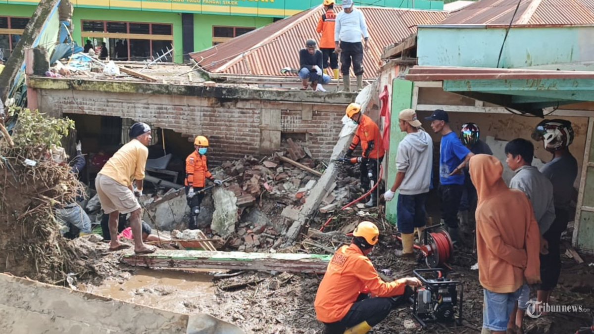 Update Korban Bencana Sumatera: 604 Orang Meninggal, 464 Belum Ditemukan